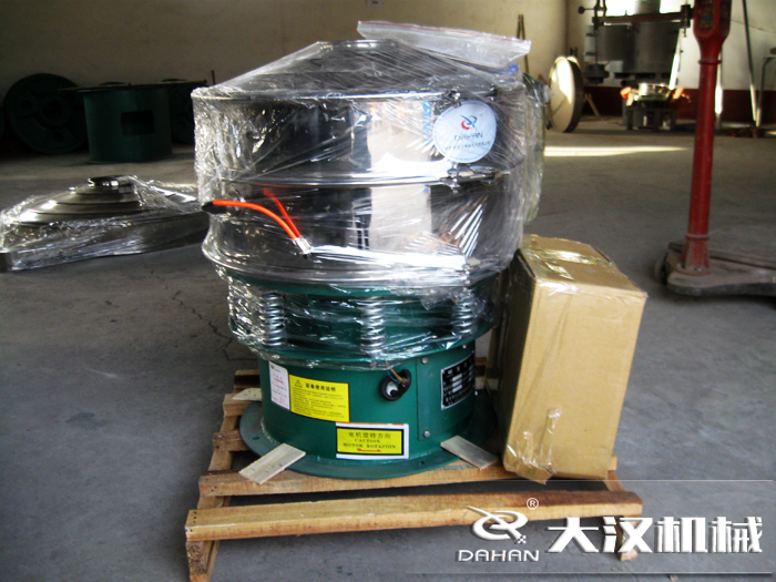 三氯蔗糖粉超声波绿巨人成人网站采用不锈钢+碳钢材质的产品能够更好的节省成本，同时能够达到想要的筛分效果。